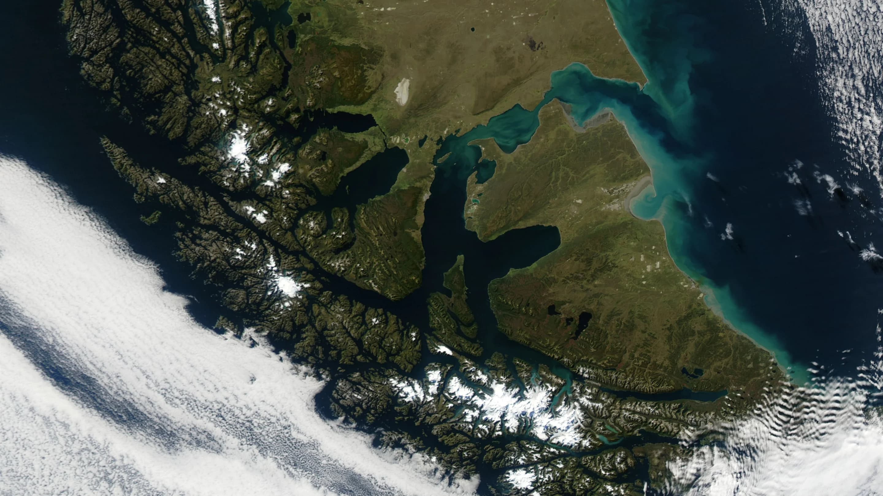 Vista aérea de los canales de Tierra del Fuego